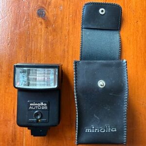 Minolta Aunti 25 Black Camera Flash
